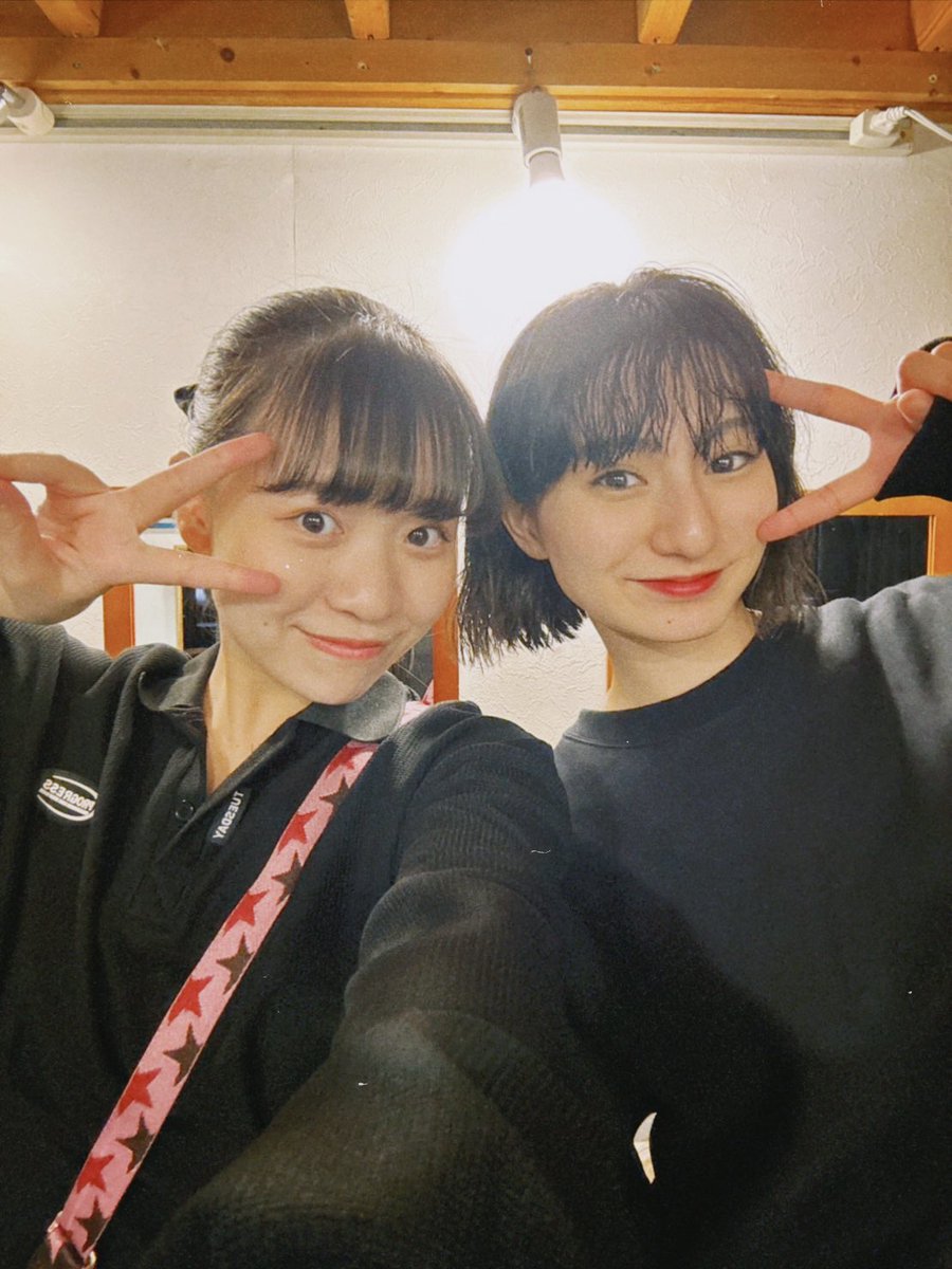 #ひとレール 
今日から小屋入りです！
今回は逆班だから久々に歩珠に会ったら一日中ずっと喋ってた笑
一見正反対だけど意外と共通点が多いんです🙃

いよいよ明後日、初日を迎えます✨️
A、Bどちらも素敵な作品です。
ぜひ劇場でご覧下さい！！

ご予約：ticket.corich.jp/apply/367525/0…