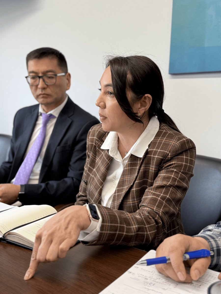 UNFPA Kyrgyzstan (@unfpa_kg) on Twitter photo 📍| UNFPA x Kyrgyz Pharmacy 🤝💊
<a href="/unfpa_kg/">UNFPA Kyrgyzstan</a> HoO Baktybek Kainazarov met with <a href="/talant/">Talant Sultanov</a> Sultanov, Director of the State Enterprise “Kyrgyz Pharmacy.” They discussed strengthening partnership, enhancing coordination, and promoting joint healthcare initiatives. #HealthForAll 📍| UNFPA x Kyrgyz Pharmacy 🤝💊
<a href="/unfpa_kg/">UNFPA Kyrgyzstan</a> HoO Baktybek Kainazarov met with <a href="/talant/">Talant Sultanov</a> Sultanov, Director of the State Enterprise “Kyrgyz Pharmacy.” They discussed strengthening partnership, enhancing coordination, and promoting joint healthcare initiatives. #HealthForAll