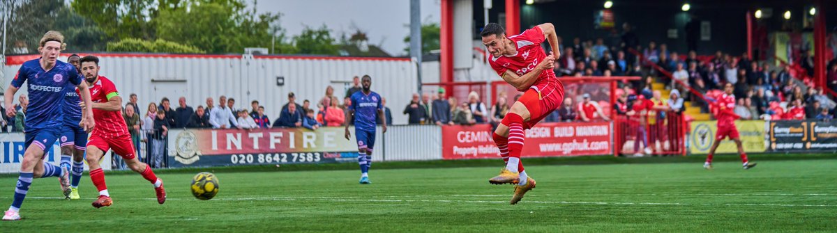 Tomiggs's tweet photo. Match 58 - @IsthmianLeague Prem
📅 Monday 21st April 2025
📍 Colston Avenue 🏡 🏴󠁧󠁢󠁥󠁮󠁧󠁿
🔴 @CarshaltonA_FC 5 - 1 @DulwichHamletFC 🟣🔵
🎟️ £11 👥 811
Carshalton made light work of neighbours Dulwich thanks to goals from @fabiosaraiva28, @davidsmith_9 (2), Pepe and @msaunders_17 #cafc https://t.co/Ly9caQjaaE