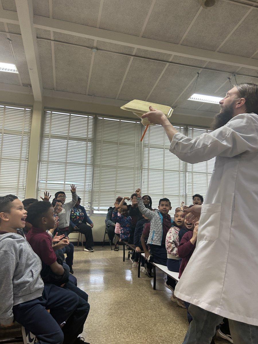 Big thank you to <a href="/MadScienceofDC/">Mad Science of DC</a> ! Our primary cougars had an AMAZING time! #JMES #PGCPS Our science brains were turned 🔛