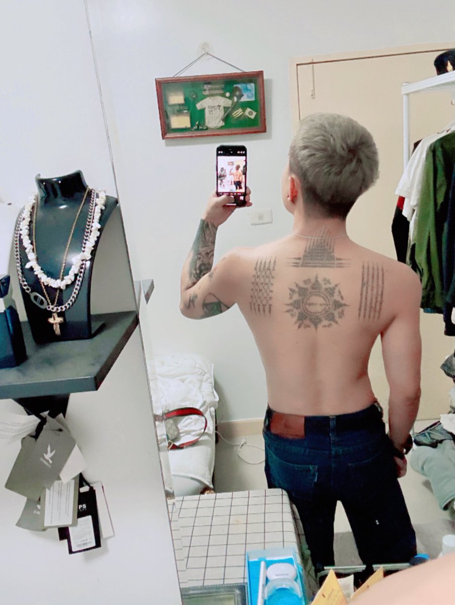 ไม่จำเป็นต้องอ่อย เพราะอร่อยอยู่แล้วงับเตง
#อยุธยาโรจนะ #พ่อฮ้างมหาเสน่ห์ #ผู้บ่าวลูกติด ig : jeyno_tpc