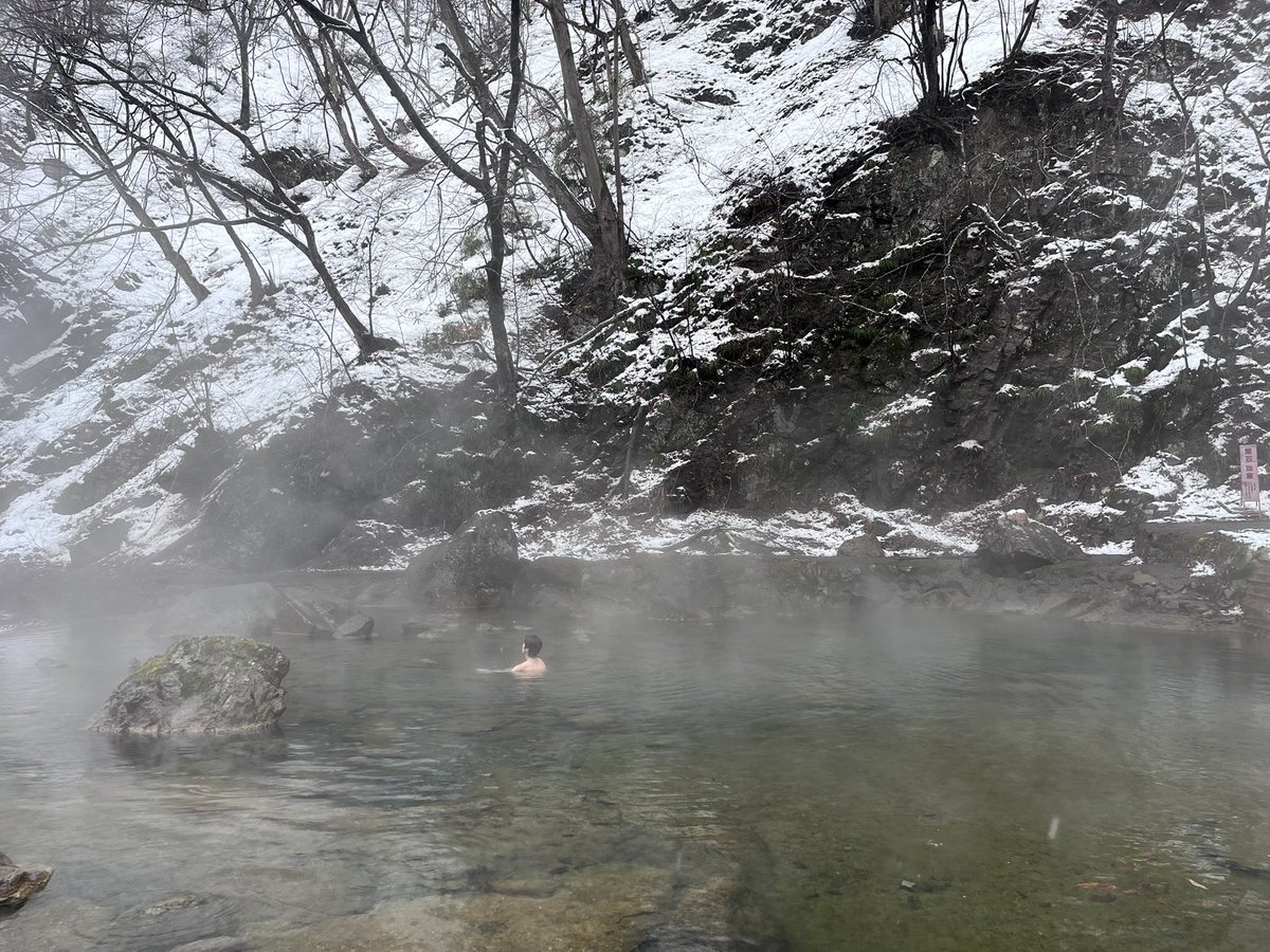 LibertyJourneys's tweet photo. 雪景色の草津温泉の旅

YouTubeアップしました！
是非一度ご覧ください♪ https://t.co/GHEjv9UXYW