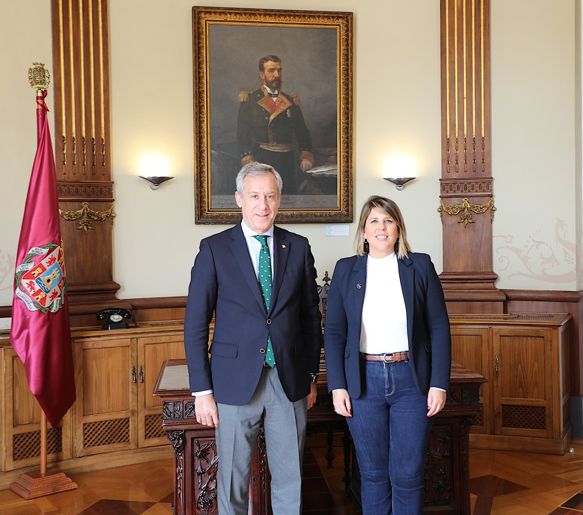 Eurocaja Rural (@eurocajarural) on Twitter photo Compromiso y cercanía: presentamos nuestro modelo de negocio a la alcaldesa de Cartagena🤝<a href="/NoeliaArroyoHer/">Noelia Arroyo</a> <a href="/AytoCartagenaES/">Ayuntamiento de Cartagena</a>
🔽Ver noticia🔽
eurocajarural.es/institucional/…
#LaBancaQueTúQuieres Compromiso y cercanía: presentamos nuestro modelo de negocio a la alcaldesa de Cartagena🤝<a href="/NoeliaArroyoHer/">Noelia Arroyo</a> <a href="/AytoCartagenaES/">Ayuntamiento de Cartagena</a>
🔽Ver noticia🔽
eurocajarural.es/institucional/…
#LaBancaQueTúQuieres