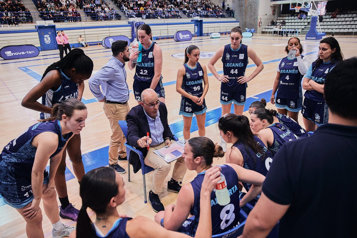🔵 FELIZ DÍA DEL ENTRENADOR DE BALONCESTO 🔵

#leganésciudaddebasket #LeganésEresTú #entrenador