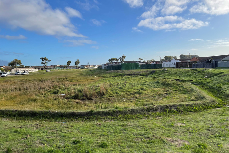 The second and final phase of an ecologically focused, novel initiative – Pathways to water resilient South African cities (PaWS) project – led by the UCT Future Water Institute, has made good strides while operating as a living laboratory in Mitchells Plain on the Cape Flats.