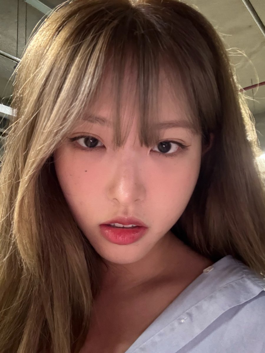 손혜주 앞머리가 오다 🫨