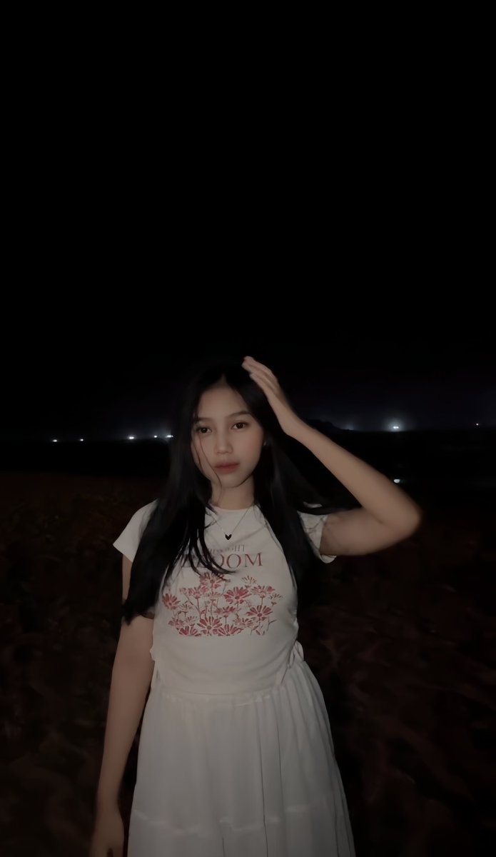 muapayaa's tweet image. Kangen pantai plissssss😿😿