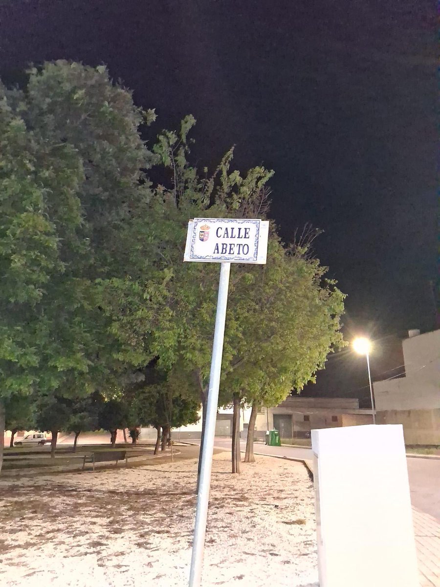 ElVisoDelAlcor_'s tweet photo. ✅ Continúa la desratización y desinsectación del municipio, esta noche es el turno de la Zona 3. A continuación, se muestran imágenes de los trabajos realizados en la Zona 2. https://t.co/jzhL9PAoks