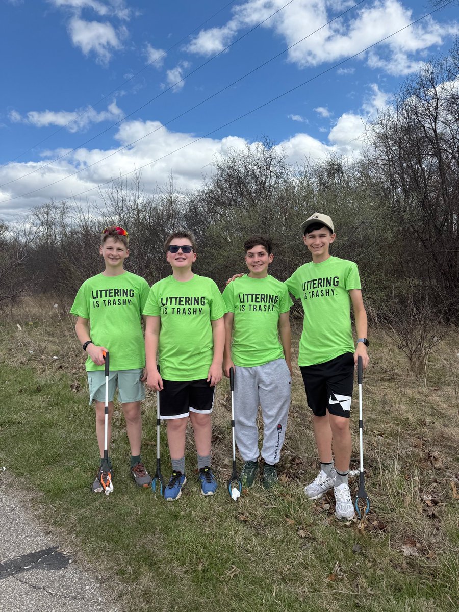West Middle School (@westms_warriors) on Twitter photo Shoutout to members of our Green Club team that came together yesterday to pick up 26 bags of litter in the community in honor of 🌎 day today- thank you, Warriors! #TogetherasWarriors #RCSPride #LitteringisTrashy <a href="/LMFosnaugh/">Lisa Fosnaugh</a> <a href="/MrStaugaard/">William Staugaard</a> Shoutout to members of our Green Club team that came together yesterday to pick up 26 bags of litter in the community in honor of 🌎 day today- thank you, Warriors! #TogetherasWarriors #RCSPride #LitteringisTrashy <a href="/LMFosnaugh/">Lisa Fosnaugh</a> <a href="/MrStaugaard/">William Staugaard</a>