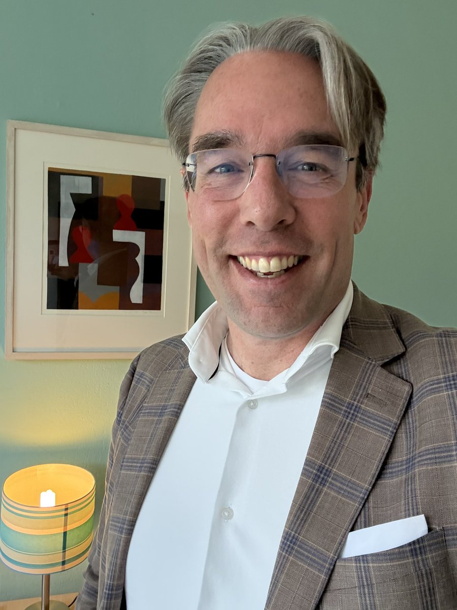 Na een mooie periode komt mijn interim-opdracht als bestuurder bij AxionContinu ten einde. Een waardevolle reis waarin ik samen met betrokken collega’s heb mogen bijdragen aan een duurzame bedrijfsvoering. Ken of ben jij een organisatie die op zoek is naar tijdelijke versterking?
