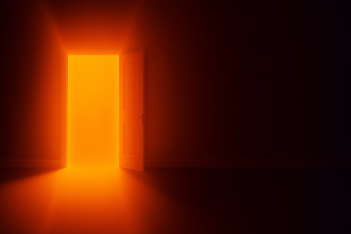 SanchezDa19749's tweet image. Sign Poem Day 3

The doors of sign are now open
And Signees have already spoken
Warm orange light shrouds those who believed 
SBTs they gladly received 
Snapshot is about to commence 
The excitement is truly immense