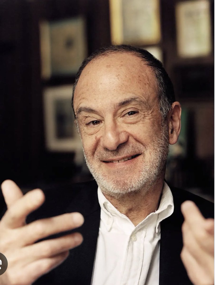 Quelqu’un de censé et de moins complotiste que moi peut-il m’expliquer comment est-il possible que GÉRARD MILLER soit en LIBERTÉ alors 90 FEMMES dont certaines MINEURES au moment des faits l’accusent de viols ou d’agressions sexuelles et que plus de 25 ont déjà déposé plainte ?