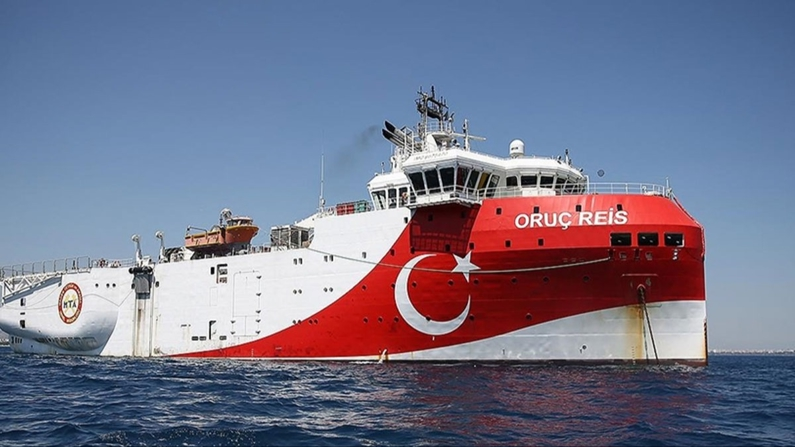 Türkiye Petrolleri Anonim Ortaklığı (TPAO) AR-GE Merkezi Daire Başkanı Muhammet Fatih Ayyıldız:

"Azerbaycan'da, Irak'ta ve Rusya'da aktivitelerimizi sürdürürken şimdi de Oruç Reis gemimizle Somali'de derin denizde sismik faaliyetlerimizi devam ettiriyoruz."

"Yine yakın zamanda