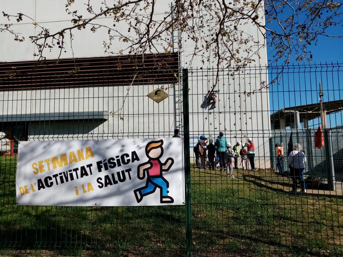 Salt Salut (@areasalut) on Twitter photo Després del descans de Setmana Santa, reprenem la #SAFIS2025 ❗️
Avui Pump Track 🚴♂️ i rocòdrom🧗
Demà, per començar bé la diada de Sant Jordi 🐉, uns petits tastets de mindfullness a 2/4 de 9 al Saló de Plens <a href="/ViladeSalt/">Ajuntament de Salt</a> amb l'Aleix, estudiant <a href="/EUSES_Oficial/">EUSES Escola Universitària de la Salut i l'Esport</a>
#DMAF2025 #Saltesmou Després del descans de Setmana Santa, reprenem la #SAFIS2025 ❗️
Avui Pump Track 🚴♂️ i rocòdrom🧗
Demà, per començar bé la diada de Sant Jordi 🐉, uns petits tastets de mindfullness a 2/4 de 9 al Saló de Plens <a href="/ViladeSalt/">Ajuntament de Salt</a> amb l'Aleix, estudiant <a href="/EUSES_Oficial/">EUSES Escola Universitària de la Salut i l'Esport</a>
#DMAF2025 #Saltesmou
