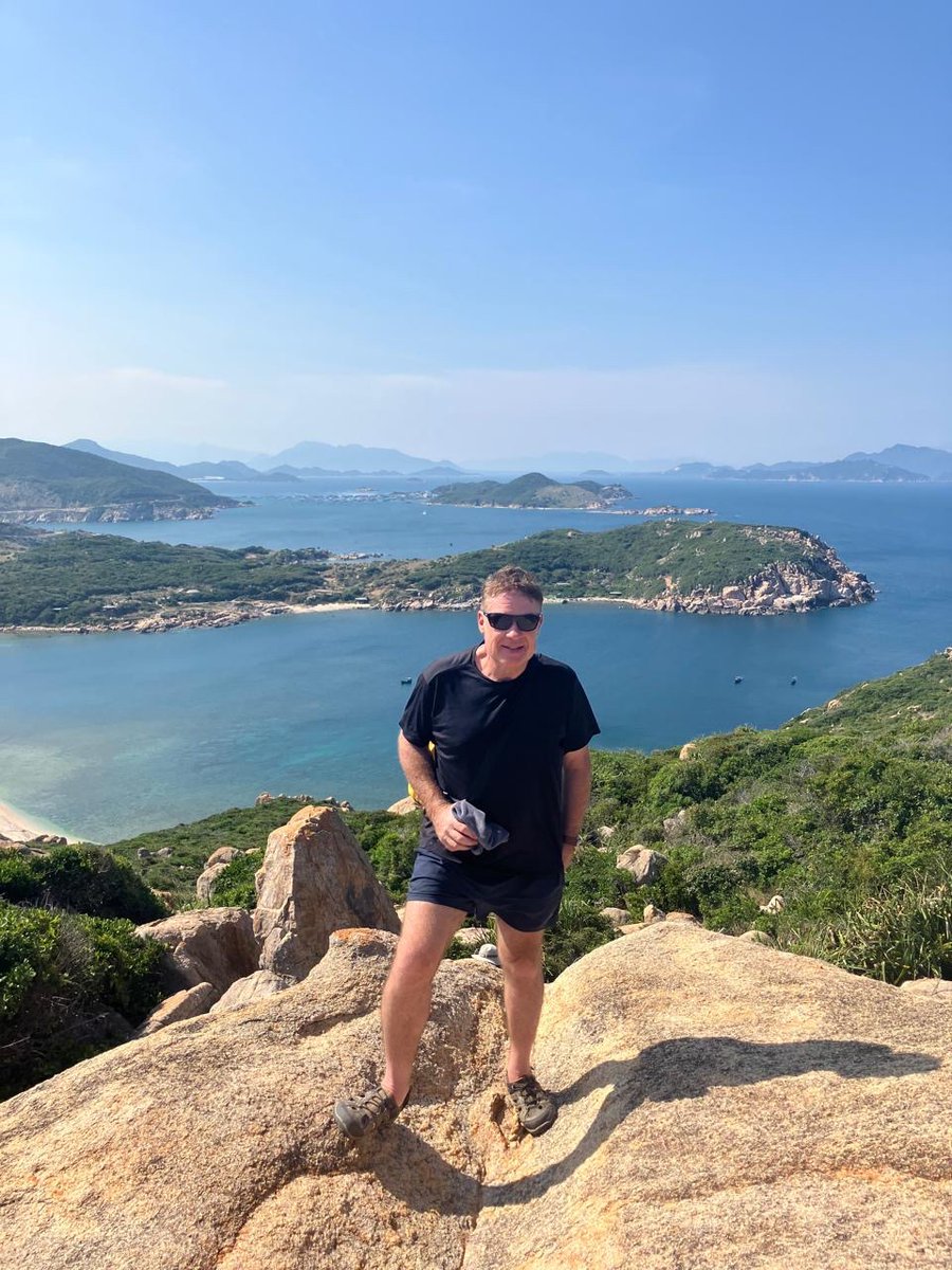 Mr_D_Baker's tweet photo. Vinh Hy - Vietnam 🇻🇳 
A few days out of the city  🏝️  🌊  🥾 ⛰️ 🧭 https://t.co/0Coyjzm2il