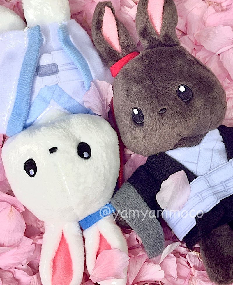 yamyammoco's tweet image. 桜吹雪と桜の絨毯がとても綺麗だった🌸🐰