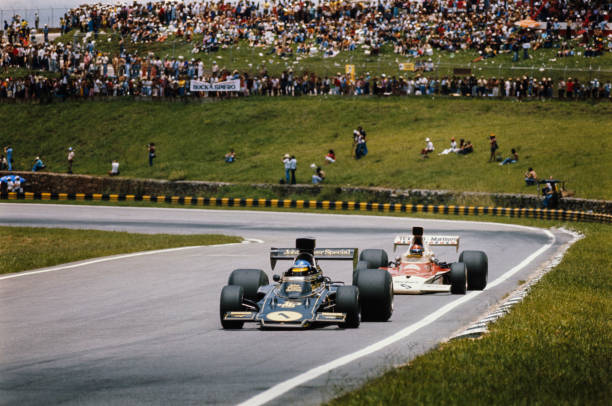 Ronnie Peterson, Lotus; Emerson Fittipaldi, McLaren; Interlagos, 1974. Photo: David Phipps.