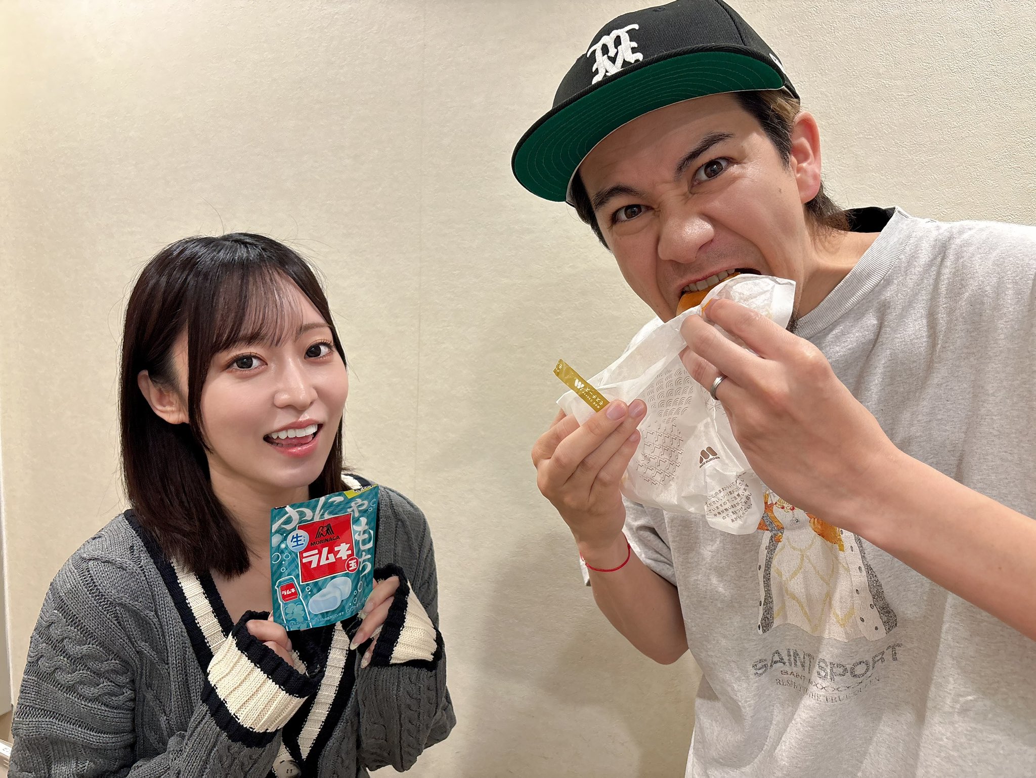 NACK5 JOY 石飛恵里花　直筆サイン入りステッカー FAV FOUR サイン入りステッカーNACK5 JOY 石飛恵里花