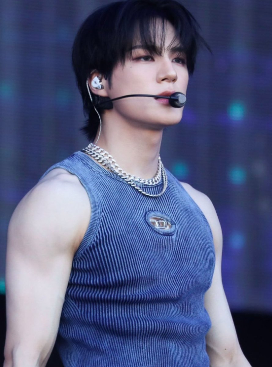 The talented NCT's Jeno turns twenty fine, happy birthday!