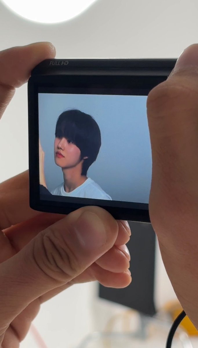 찰칵찰칵🤍📸

#AHOF #아홉
#JUWON #박주원