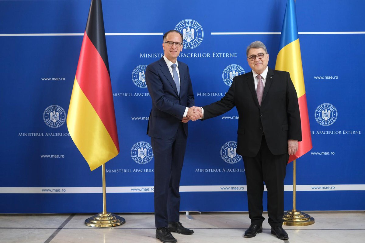 Peer Gebauer tweet media