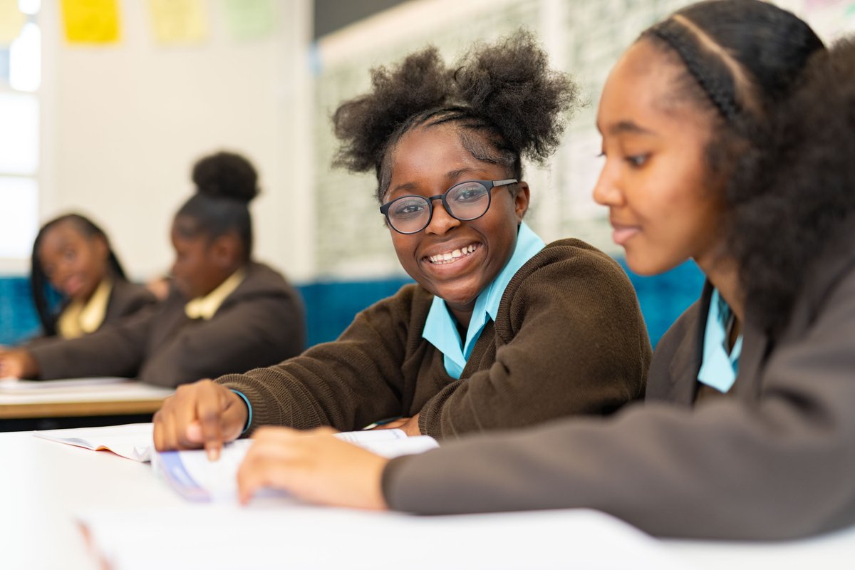 NDSouthwark's tweet image. The Power of an all girls’ education? More confidence, higher achievement, STEM success. At Notre Dame, our girls thrive! Find out more: notredame.southwark.sch.uk/Why-Choose-Us/… #learningwithoutlimits #championingbrighterfutures