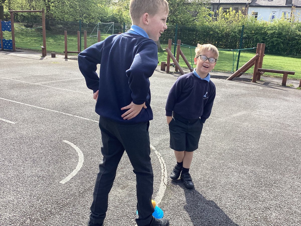PeelBrowSchool's tweet photo. #Robinsclass loved their first cricket session today with Lancashire Cricket Foundation. π
Donβt forget there is also an after school cricket club on Tuesdays this half term! https://t.co/3w3jA8ifSs