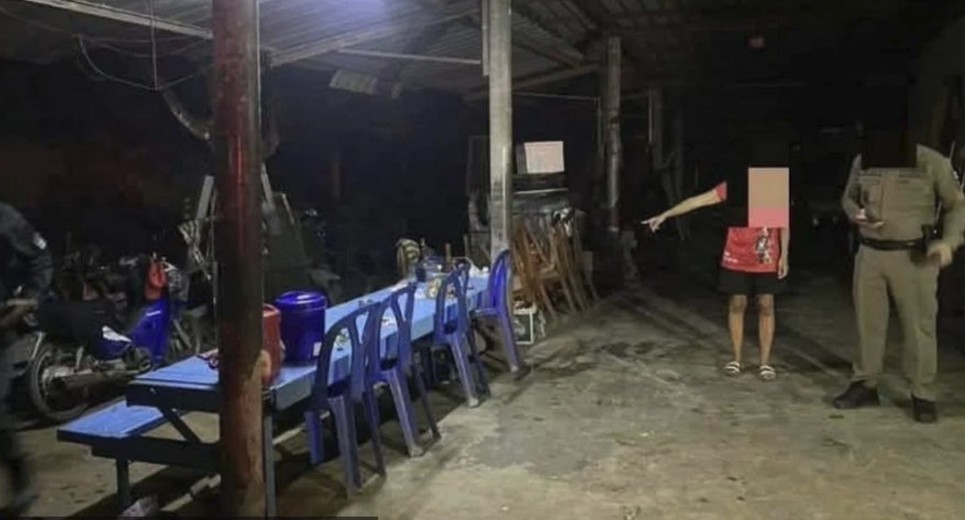 TracTerrorism's tweet photo. Gunmen Throw a Grenade and Open Fire at #Buddhist Diners in Ban Chang Thor, #Waeng District, #Narathiwat Province, #Thailand 
https://t.co/4fvSDlDCCS https://t.co/Aysqzn2Xsb
