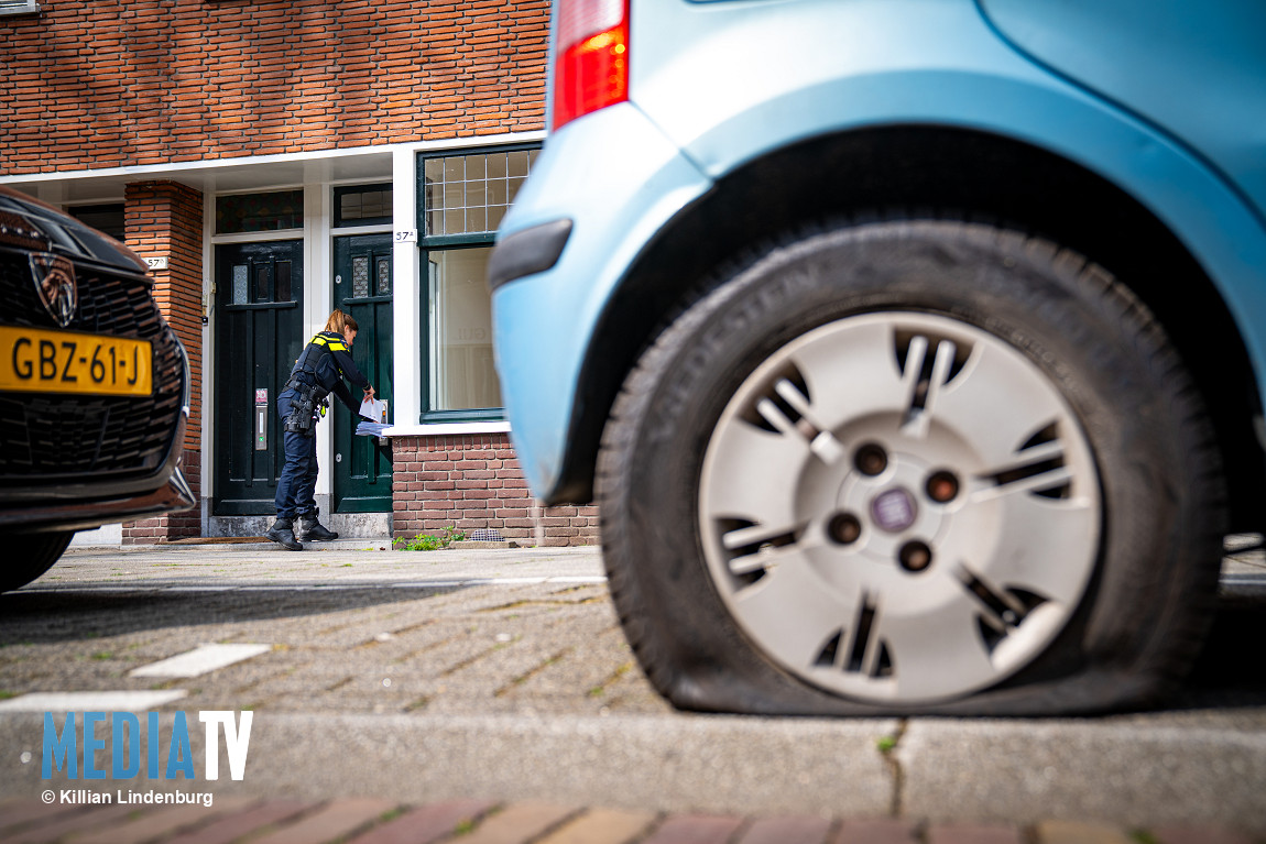 Tientallen autobanden lekgestoken in Rotterdam