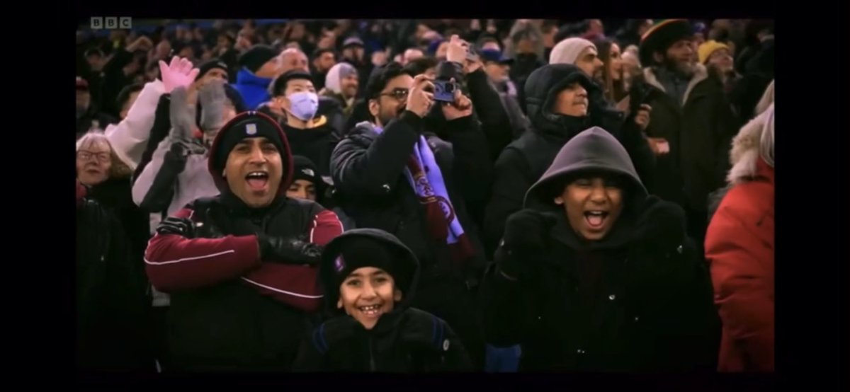 Lefonz11's tweet photo. @EmiratesFACup Guess who made the @BBCOne advert @AVFCOfficial #utv #facup https://t.co/GI7w0LRg1K