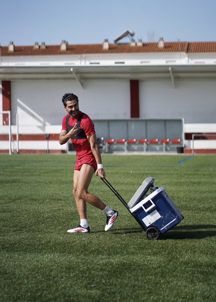 🫡 “𝚄𝚗 𝚌𝚊𝚙𝚒𝚝𝚊́𝚗 𝚜𝚒𝚎𝚖𝚙𝚛𝚎 𝚝𝚒𝚛𝚊 𝚍𝚎𝚕 𝚌𝚊𝚛𝚛𝚘”

#MantengamosVivaLaIlusión