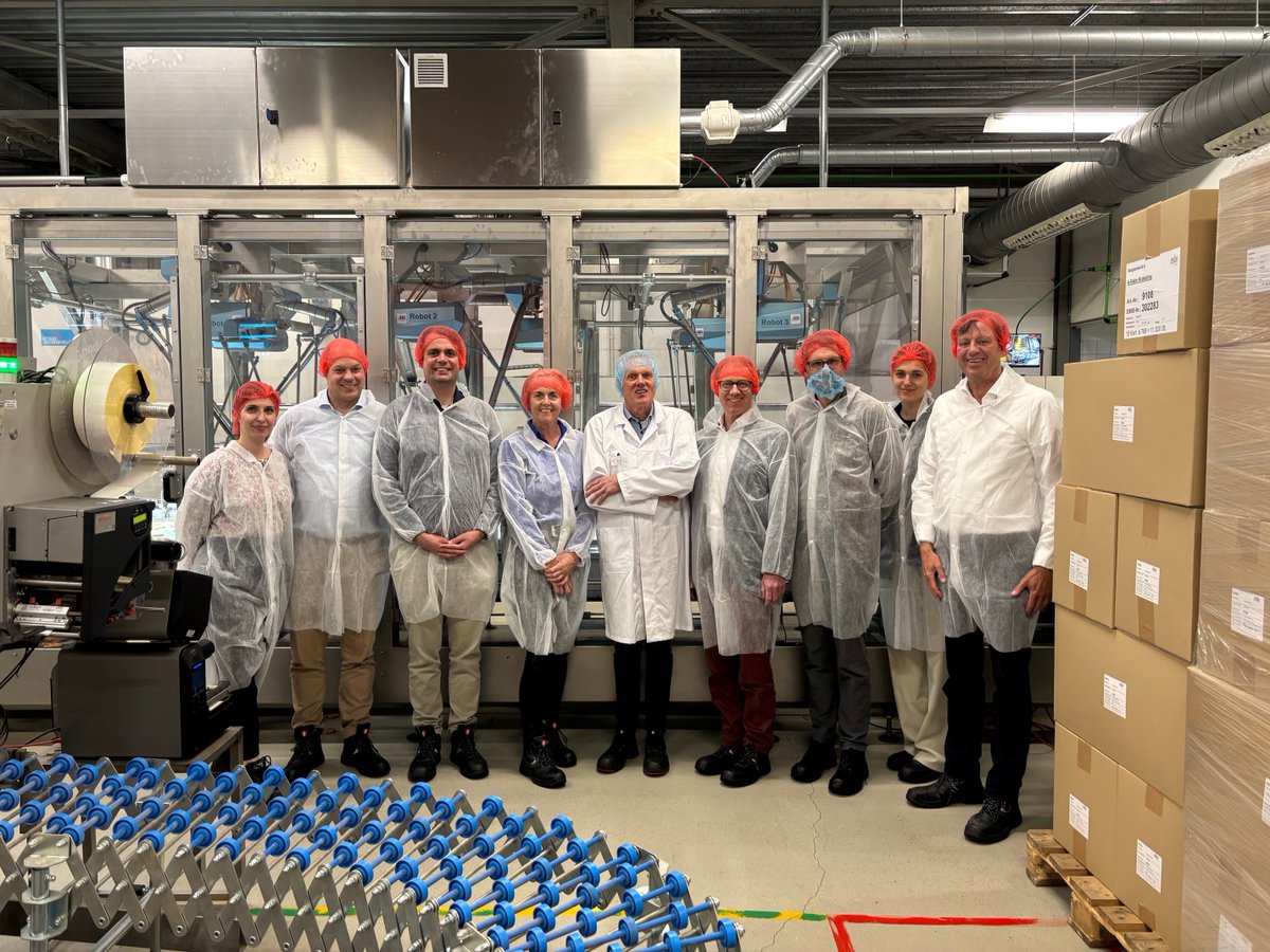 Afgelopen week ontvingen we een delegatie van het #Ministerie van Klimaat en Groene Groei voor een werkbezoek bij VBZ-lid Bergbanket. We hadden een goed gesprek over de (on)mogelijkheden van #verduurzaming voor specifiek #MKB bedrijven.