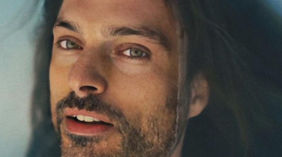 📻 𝗙𝗿𝗮̀𝗻𝗰̧𝗼𝗶𝘀 𝗮̀ 𝗹𝗮 𝗥𝗮𝗱𝗶𝗼

Plongez dans l'univers onirique de l'album l'Âge Fleuve de Frànçois and the Atlas Mountains avec sa carte blanche sur <a href="/fipradio/">FIP 📻</a> 👉 bit.ly/42ForrL 

Billetterie : bit.ly/4jOdLOJ 

#BordeauxRock #Concert