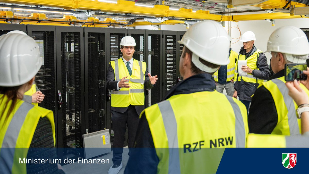 Ministerium der Finanzen NRW (@finanzmin_nrw) on Twitter photo 🚀 In NRW setzen wir ab Mai Künstliche Intelligenz in der Steuerveranlagung ein.
👨💼 Minister der Finanzen Dr. <a href="/MOptendrenk/">marcus optendrenk</a> : „KI soll die Arbeit unserer Kolleginnen und Kollegen erleichtern – und den Service für die Bürgerinnen und Bürger verbessern.“ 👉 url.nrw/KI-RZF 🚀 In NRW setzen wir ab Mai Künstliche Intelligenz in der Steuerveranlagung ein.
👨💼 Minister der Finanzen Dr. <a href="/MOptendrenk/">marcus optendrenk</a> : „KI soll die Arbeit unserer Kolleginnen und Kollegen erleichtern – und den Service für die Bürgerinnen und Bürger verbessern.“ 👉 url.nrw/KI-RZF