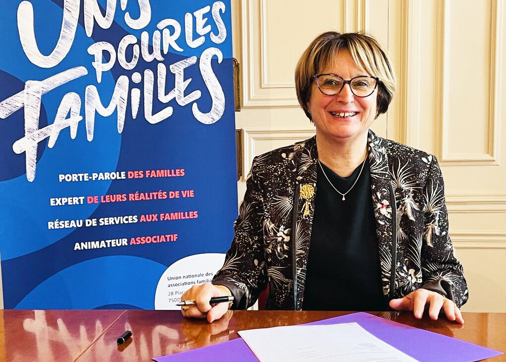 Avec beaucoup de tristesse et d'émotion, nous vous annonçons la disparition de notre Présidente, Marie-Andrée Blanc,  le 20 avril 2025.
Elle a été pour l'Unaf une grande Présidente, à la tête d'un large réseau, et une militante infatigable au service des familles.