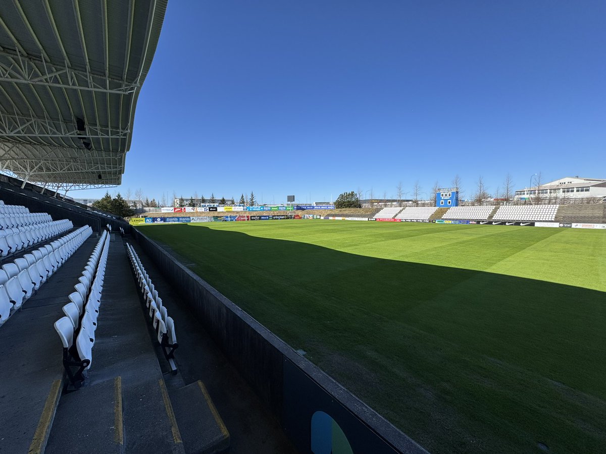 Á morgun🤝
Miðar á forsöluverði í dag hér: stubb.is/events/ygjjqn

<a href="/KRreykjavik/">KR Reykjavik FC</a> 

#ViðErumFH