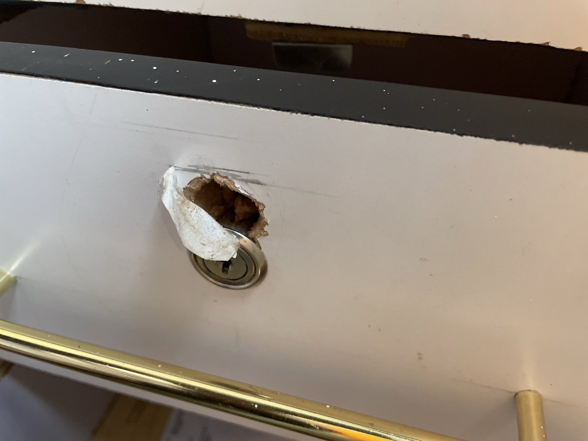Break In at VOCAL Africa 

We wish to inform members of the public that our offices, situated in Kileleshwa, Tabere Crescent, Nairobi, were broken into and sensitive documents and gadgets taken away. Our main laptop is missing as well as other communication gadgets including the