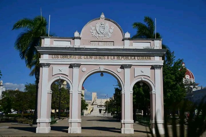 👉Felicidades a todos los cienfueguer@s en el 206 Aniversario de fundada nuestra ciudad...una ciudad que encanta...ya que la llaman la Perla.
#CienfuegosXMásVictorias 
#CubaVencerá