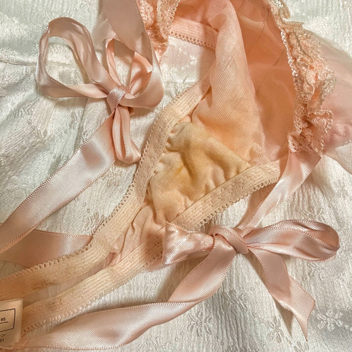 超級仙女款 重口味 重工粉色蕾絲緞帶🎀
三層網紗大鑽 💍包賺
包你賺翻！
購買送：
女兒依依
女兒依姐
私@985fwtiz https://t.co/30rEGBGn74
