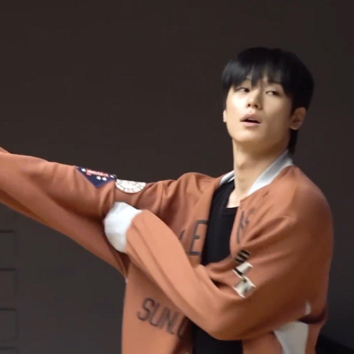 (ᵕ̣̣̣̣̣̣﹏ᵕ̣̣̣̣̣̣)