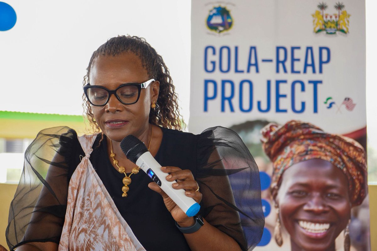Africa Renewal, UN (@africarenewal) on Twitter photo This isn’t just about trees—it’s about trust.
For <a href="/swakana99/">Seraphine Wakana</a>, #Sierra Leone and #Liberia united in preserving the Gola forest builds social cohesion & offers a shared vision of peace for border communities. #GolaREAP #EarthDay
<a href="/UNSierraLeone/">UN in Sierra Leone</a>
ow.ly/Mnfb50VFml0 This isn’t just about trees—it’s about trust.
For <a href="/swakana99/">Seraphine Wakana</a>, #Sierra Leone and #Liberia united in preserving the Gola forest builds social cohesion & offers a shared vision of peace for border communities. #GolaREAP #EarthDay
<a href="/UNSierraLeone/">UN in Sierra Leone</a>
ow.ly/Mnfb50VFml0