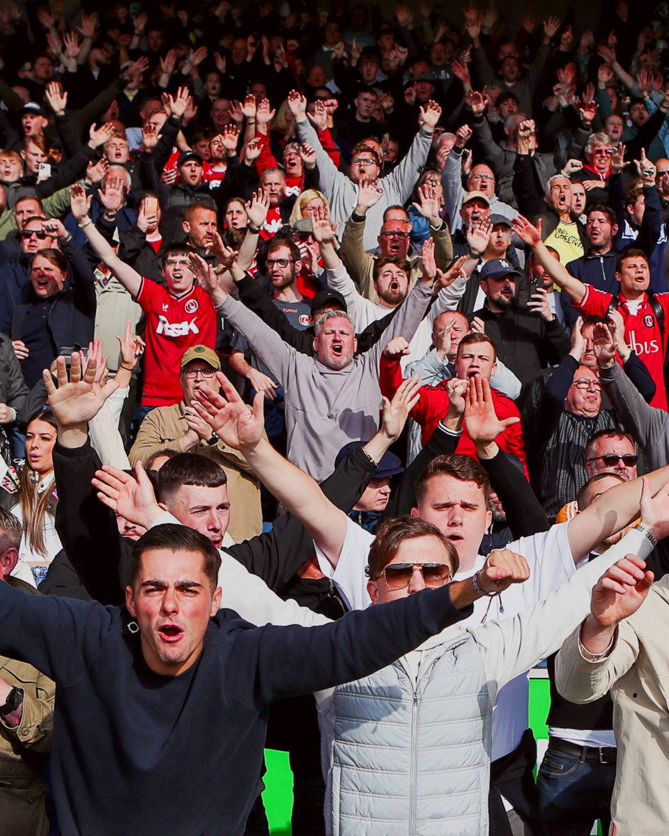 An away day to remember 📸

A thread... 🪡

#cafc