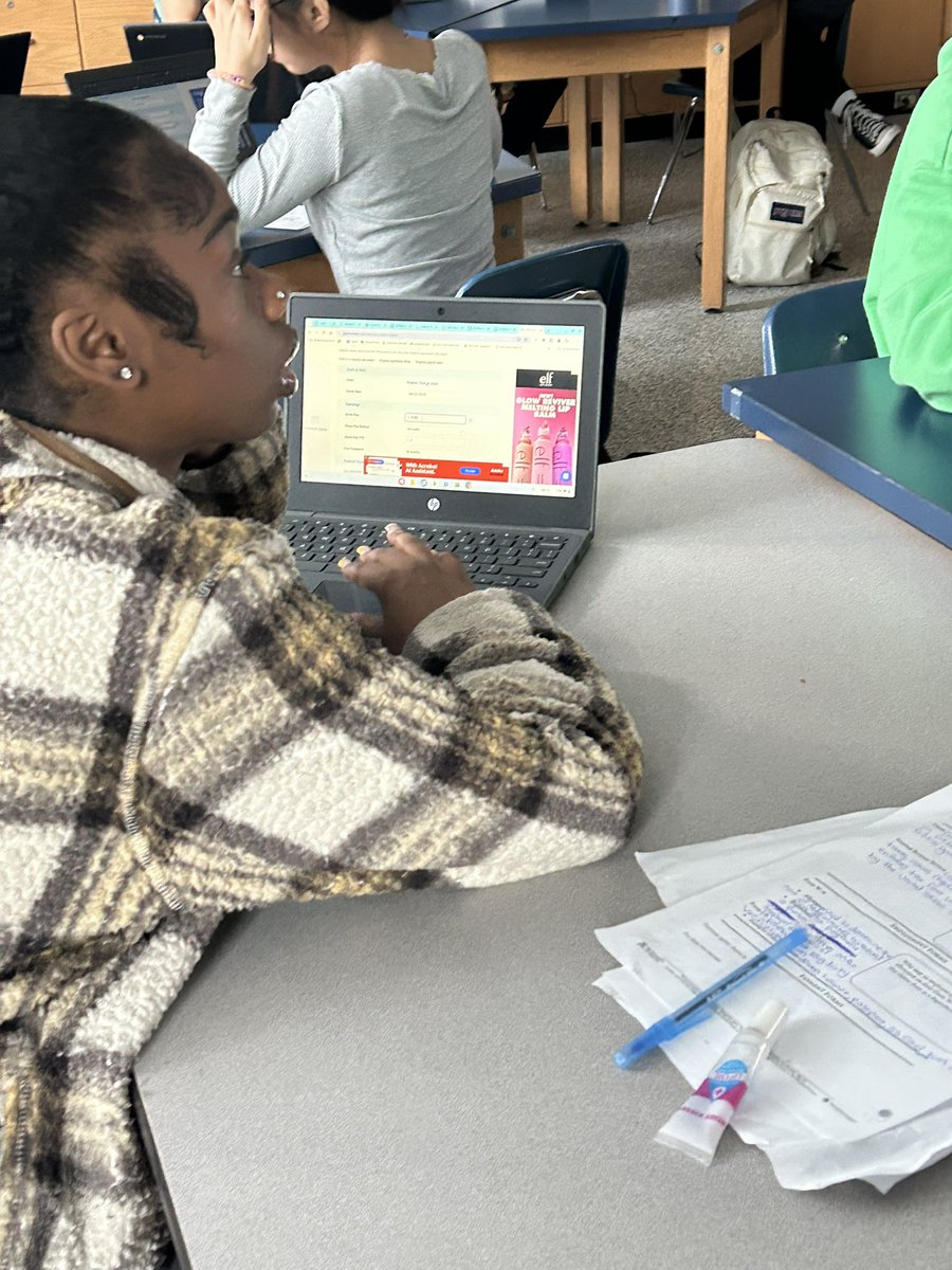 I enjoyed seeing <a href="/LandstownEagles/">Landstown HS</a> learn about making a budget while in Ms. Hitchings’ Independent Living class. <a href="/TCE_VBCPS/">TCE_VBCPS</a> classes provide students with a foundation to soar after graduation. #EagleNation #Takeflight