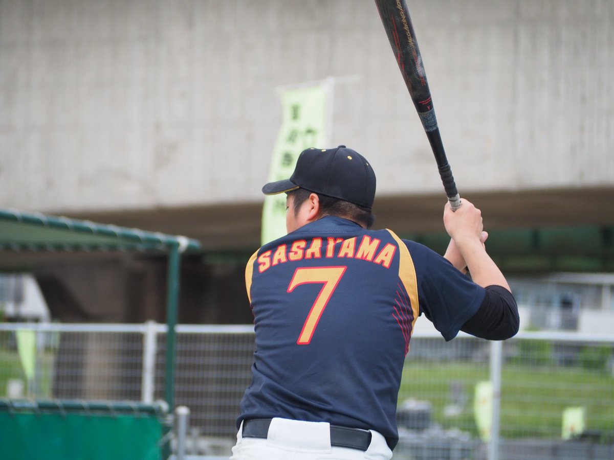 Asteriskbbc's tweet photo. 日曜日は武蔵野東京リーグ、ティターンズさんとの2回戦でした。

守備の乱れから大敗してしまいましたが、3年ぶりの参加となった笹山選手がタイムリーヒットを放つなど、盛り上がる場面も多くありました。

次回は府中市大会となります。

#草野球 #軟式野球 #武蔵野東京リーグ #久々 #タイムリー https://t.co/YkU6yrULc1