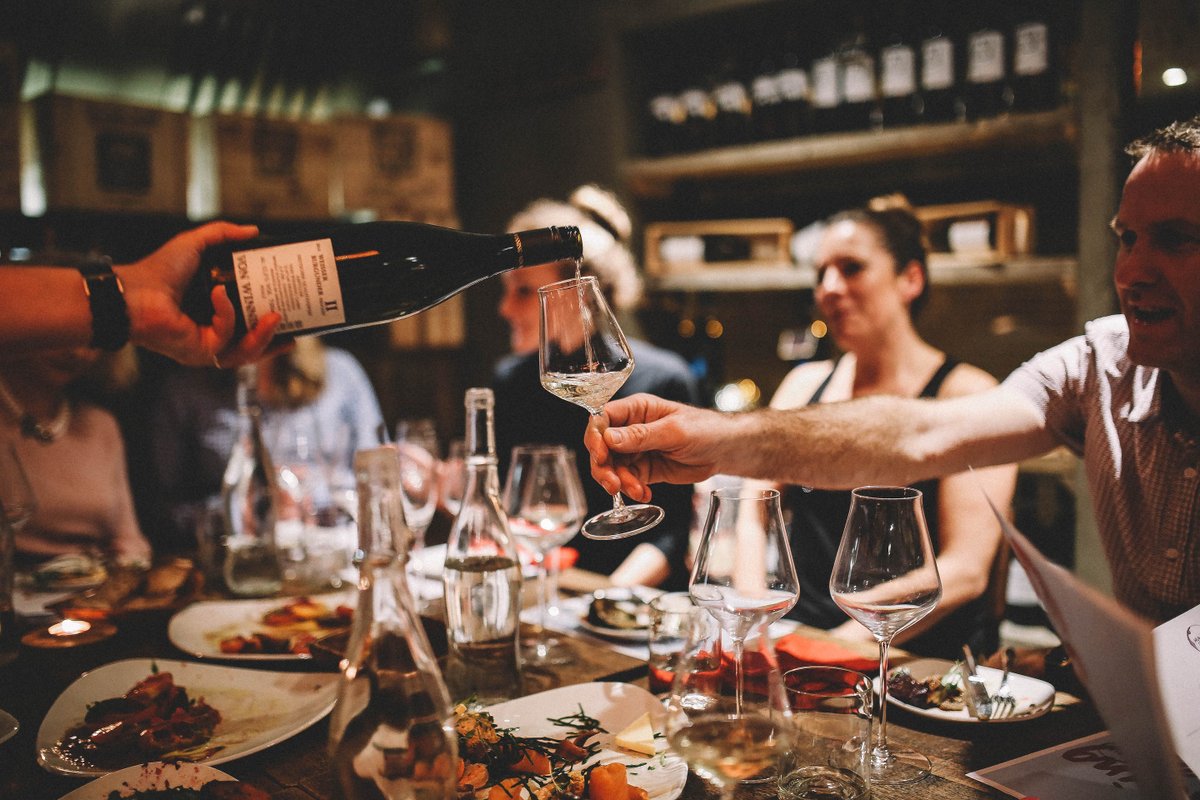 Angel Islington (@_angelislington) on Twitter photo 🍷 Tickets are still available for <a href="/humblegrape/">Humble Grape</a>'s latest wine-tasting event TONIGHT (April 22).
Learn about and savour Blackwater Wine's varieties from 6.30pm-9pm at 'World of Wine Tasting: South Africa'.
Tickets £60pp. Book here - shorturl.at/teVl7 🍷 Tickets are still available for <a href="/humblegrape/">Humble Grape</a>'s latest wine-tasting event TONIGHT (April 22).
Learn about and savour Blackwater Wine's varieties from 6.30pm-9pm at 'World of Wine Tasting: South Africa'.
Tickets £60pp. Book here - shorturl.at/teVl7
