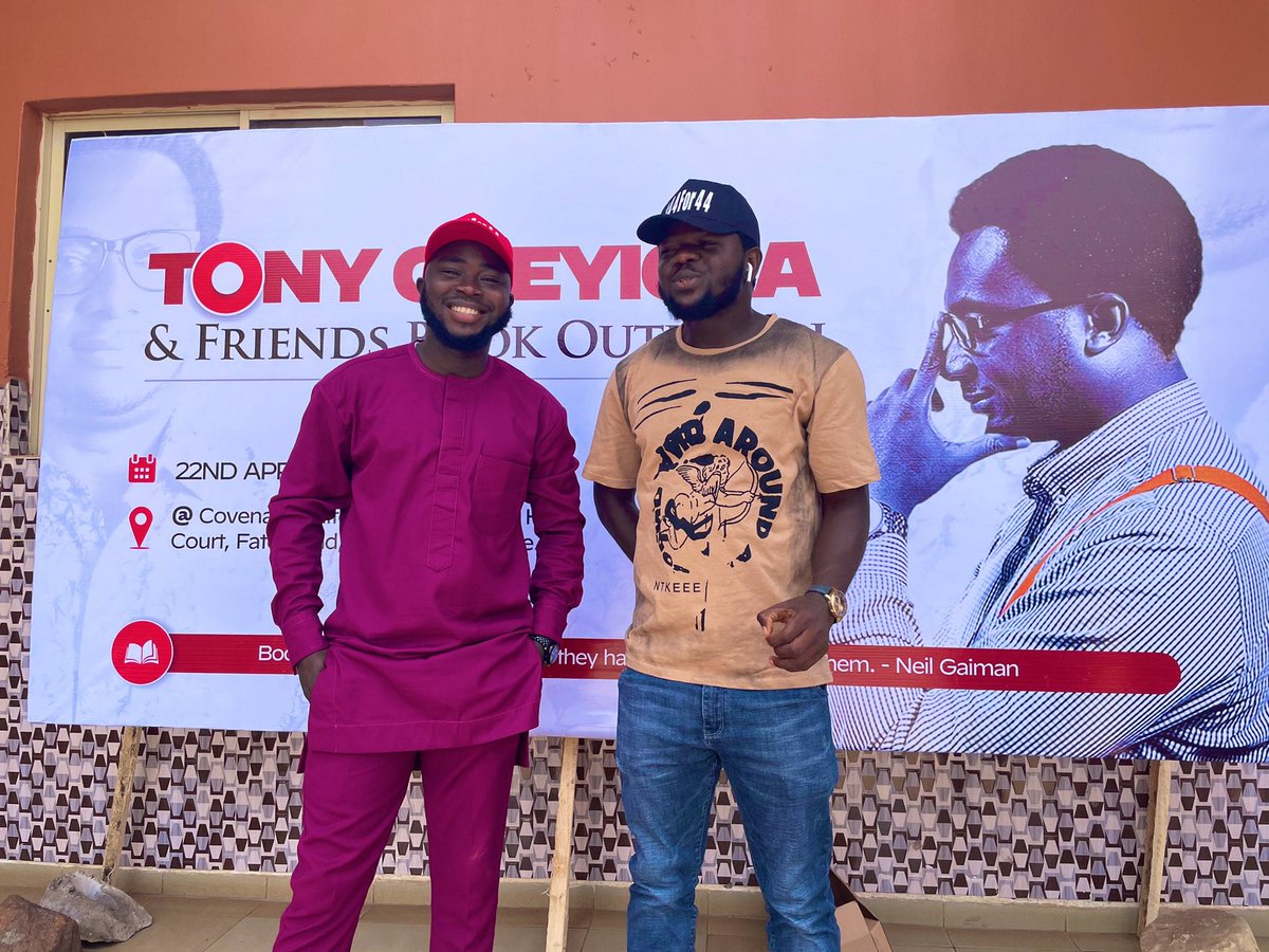 Ibrahim Kazeem Content writer and SMM (@peng_writer) on Twitter photo 3 years ago, Oloye <a href="/Tony1giggs/">Tony Giggs Oyeyiola</a> distributed various books to schools and libraries in Kwara State to commemorate his 44th birthday.
Proud to be part of the committee awith other greats like <a href="/usmanlade/">USMAN Lade</a>, <a href="/BabalegbaLoriKW/">Compatriot Yusuf Olatunji</a>, TImi, Lades and others.
IB don get money now sha. 3 years ago, Oloye <a href="/Tony1giggs/">Tony Giggs Oyeyiola</a> distributed various books to schools and libraries in Kwara State to commemorate his 44th birthday.
Proud to be part of the committee awith other greats like <a href="/usmanlade/">USMAN Lade</a>, <a href="/BabalegbaLoriKW/">Compatriot Yusuf Olatunji</a>, TImi, Lades and others.
IB don get money now sha.