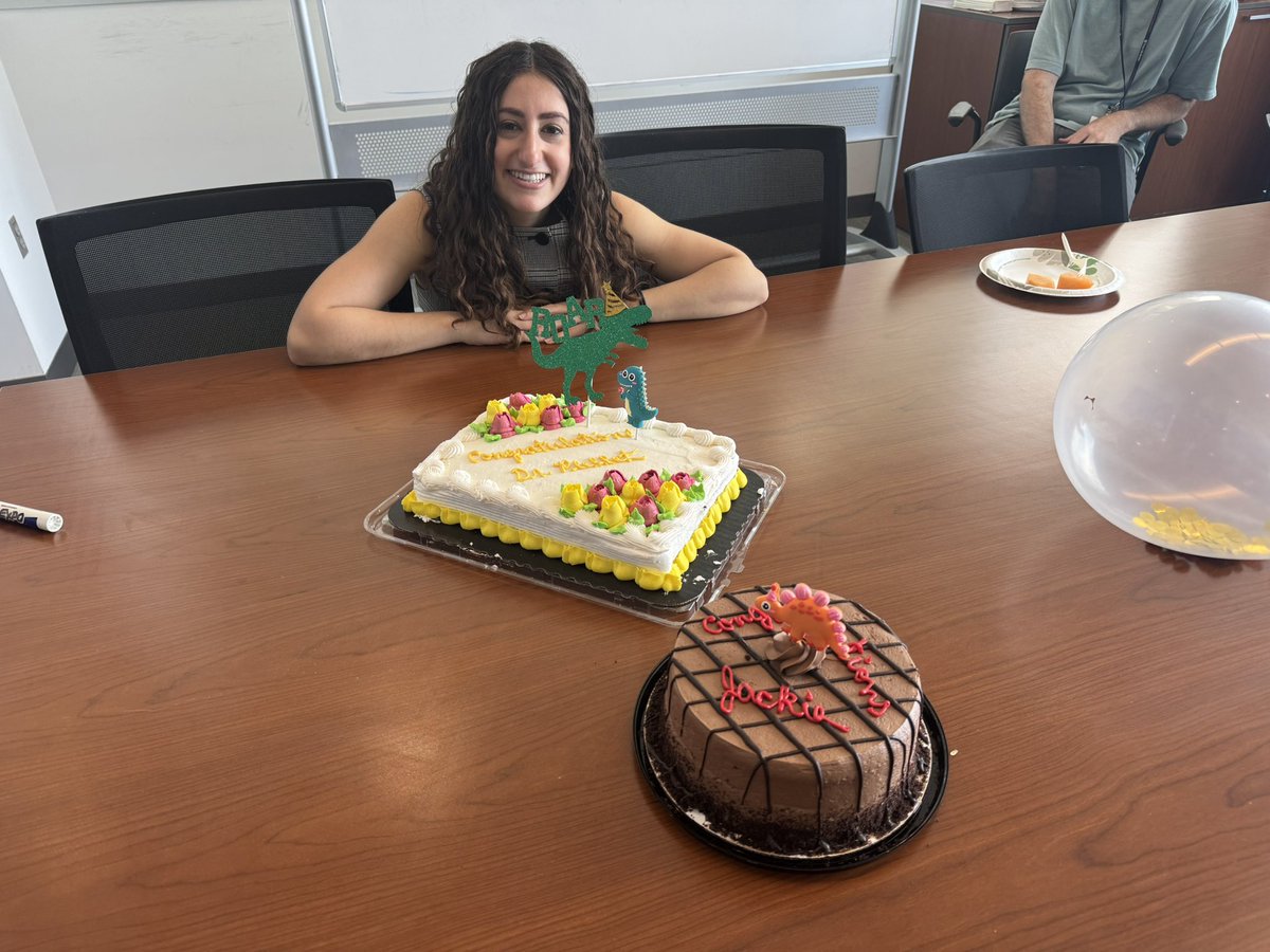 LabBeatty's tweet image. 🎉 Congratulations to @JPlesset on defending her thesis! We’re so proud of your hard work and dedication. Excited to see what’s next for you! 🥳👏