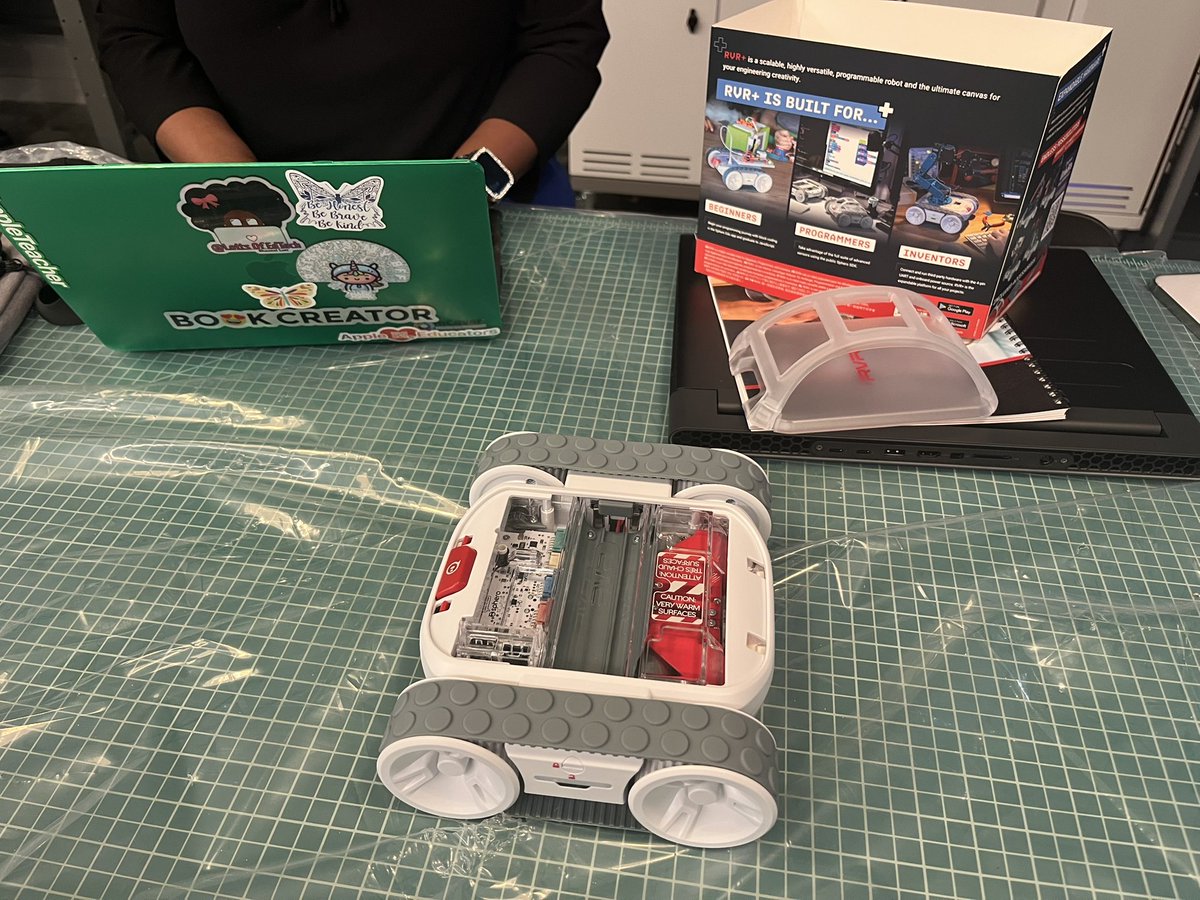 Shannon Moore (@apsitshannon) on Twitter photo Getting the VILS Lab ready for students with <a href="/APSITTonya/">Tonya Fulton🦋</a>! <a href="/APSBESTACADEMY/">BEST Academy at The Thomas W Dortch Jr Institute</a> Getting the VILS Lab ready for students with <a href="/APSITTonya/">Tonya Fulton🦋</a>! <a href="/APSBESTACADEMY/">BEST Academy at The Thomas W Dortch Jr Institute</a>