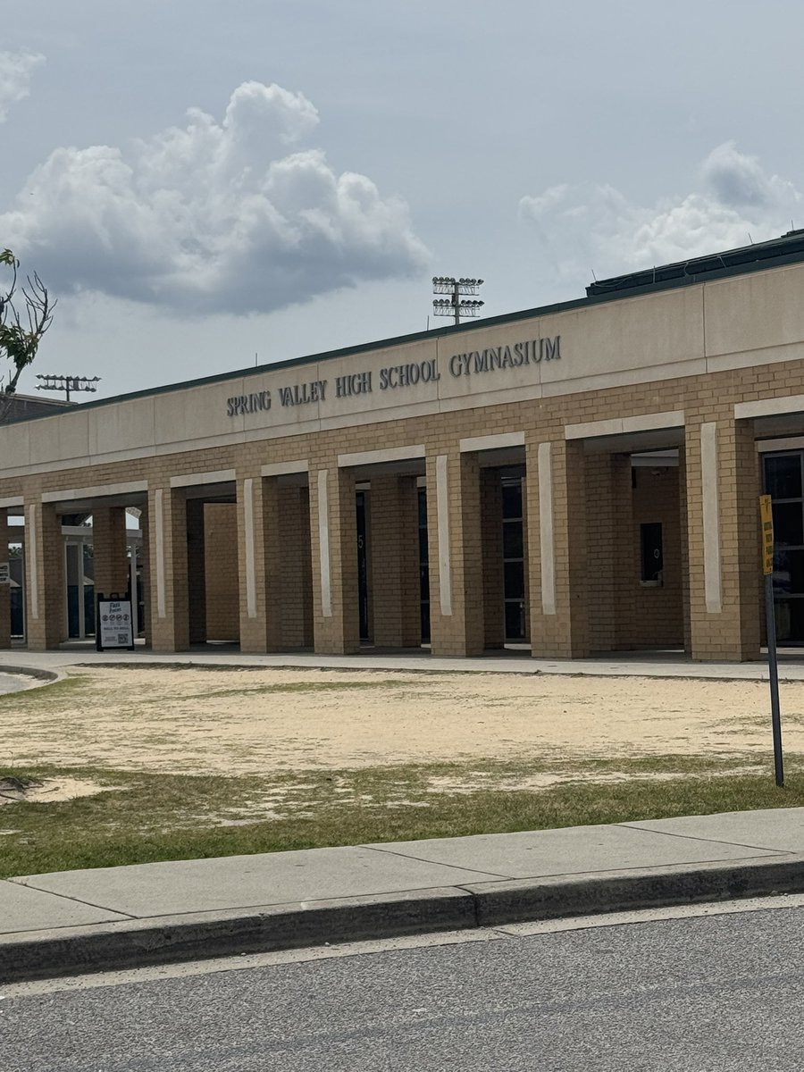 Thank you to Coach Washington at Spring Valley High School for taking time out of his busy day to speak with me about his student athletes.
#GoDogs #PayTheFEE #1-0