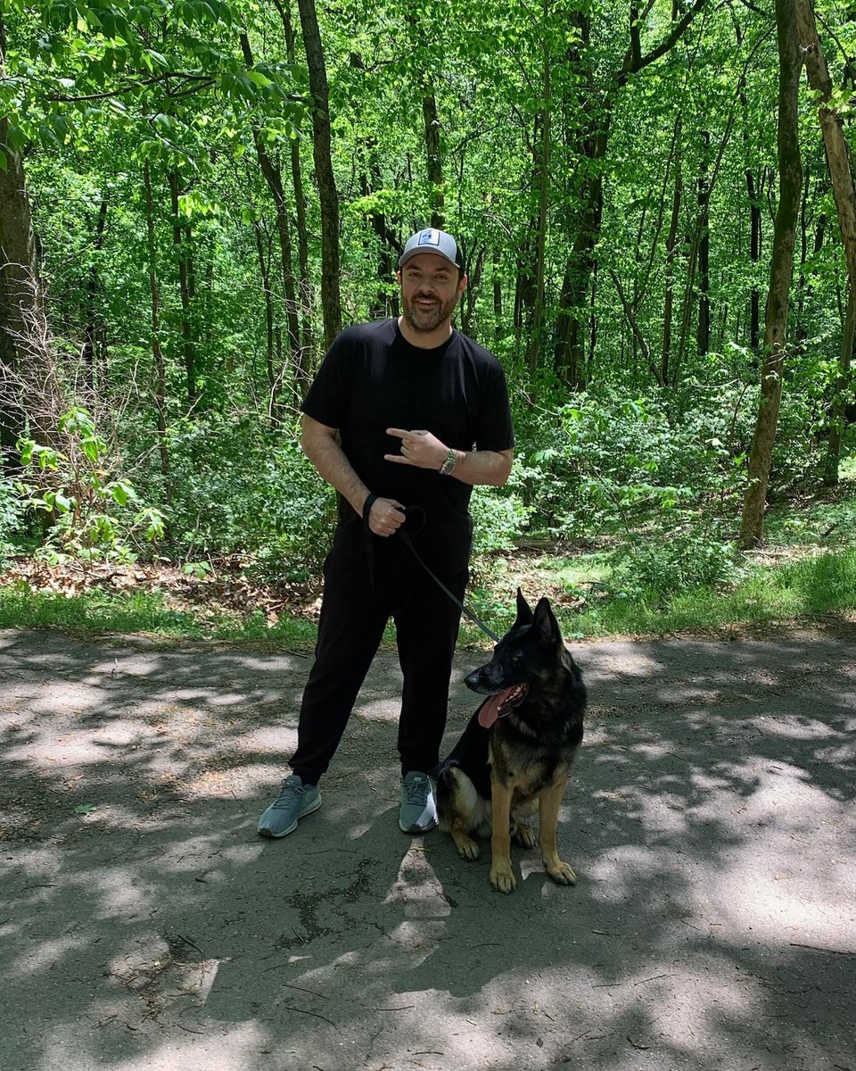 ChrisYoungMusic tweet media